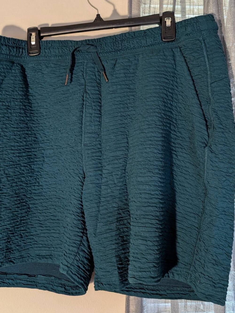 NWOT Teal Xersion Lifestyle Textured Jersey 7" Short Lined Drawstring Pockets